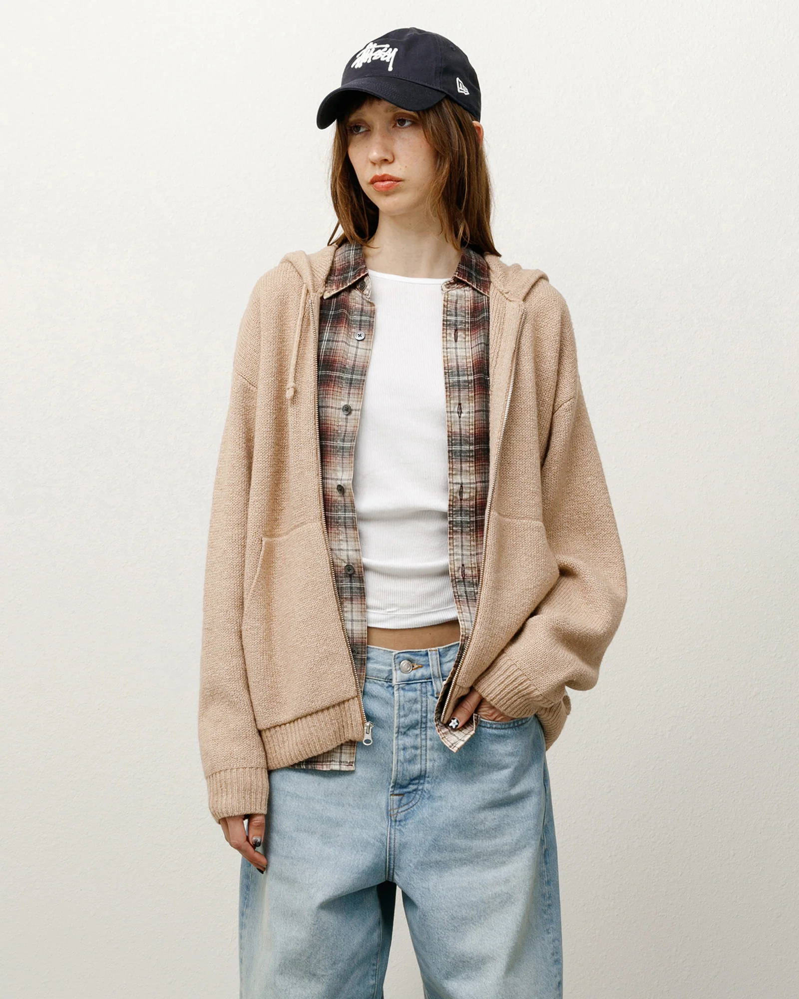 HOODED ZIP SWEATER